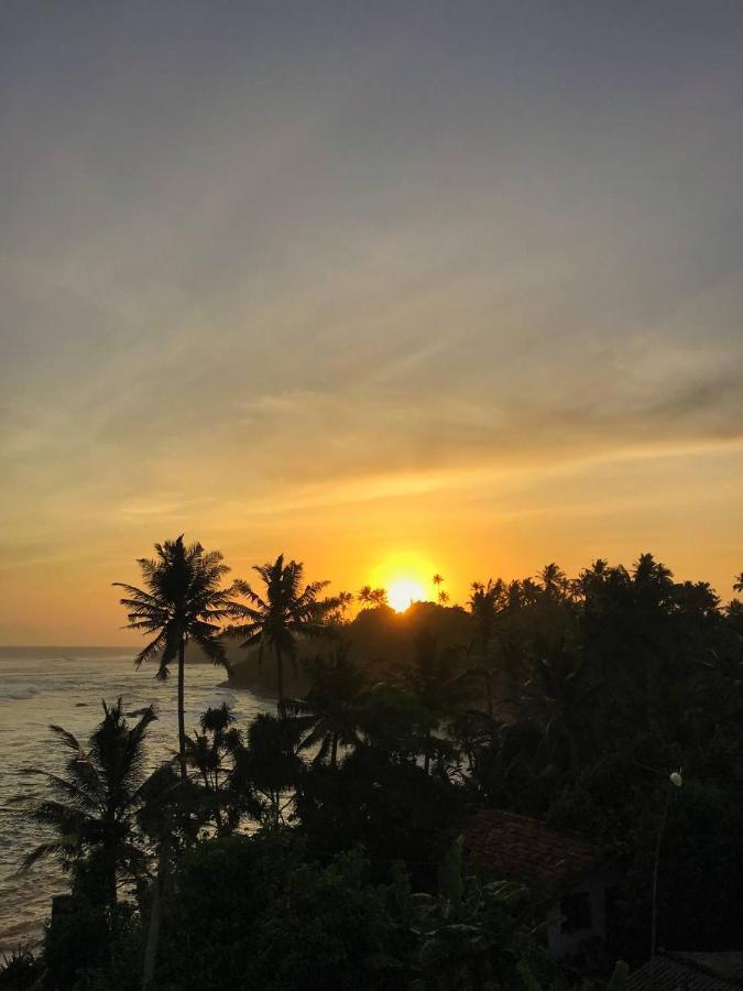 The Reef Weligama Hotel Exterior foto