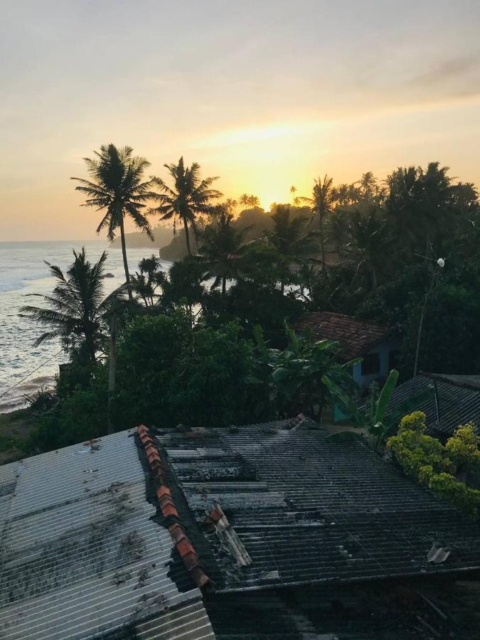 The Reef Weligama Hotel Exterior foto